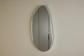 Borgholm Vägghängd Spegel 30 cm - Silver - Products - Inredning - Spegel - Hallspegel