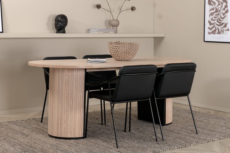 Bianca Matgrupp 200 cm Oval med 4 Tvista stolar - Svart - Products - Möbler - Bord & matgrupp - Matgrupp