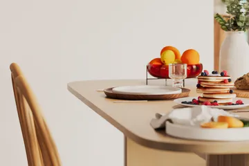 Kopparbo Matbord 160 cm - Ljust vitlaserat ekträ - Products - Möbler - Bord & matgrupp - Matbord & köksbord