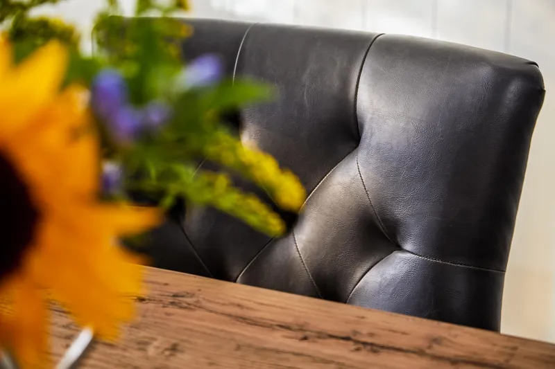 Lyon Förlängningsbar Matgrupp 200 cm med 6 Tuva Fåtölj - Natur/Svart - Products - Möbler - Bord & matgrupp - Matgrupp