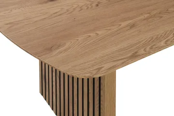 Richeto Matbord 210 cm - Naturlig finish - Products - Möbler - Bord & matgrupp - Matbord & köksbord