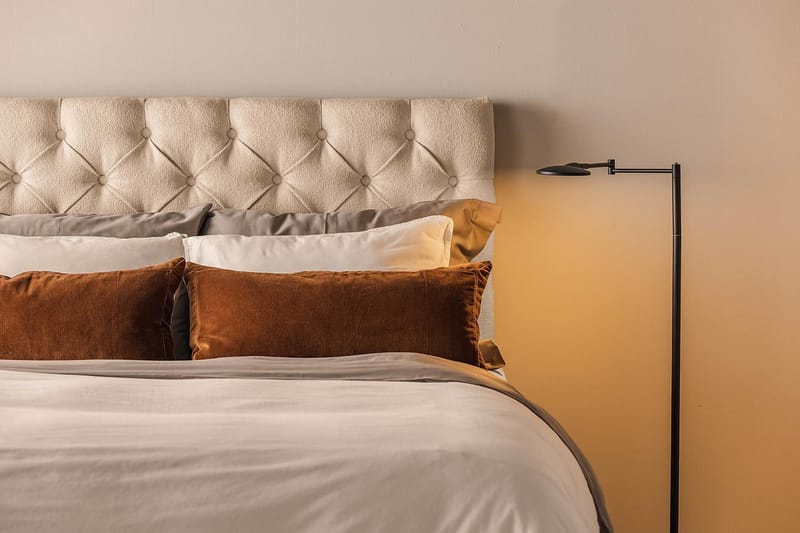 Oslo Lyx Sängpaket Boucle 140x200 Djuphäftad gavel - Beige - Products - Möbler - Säng - Kontinentalsäng