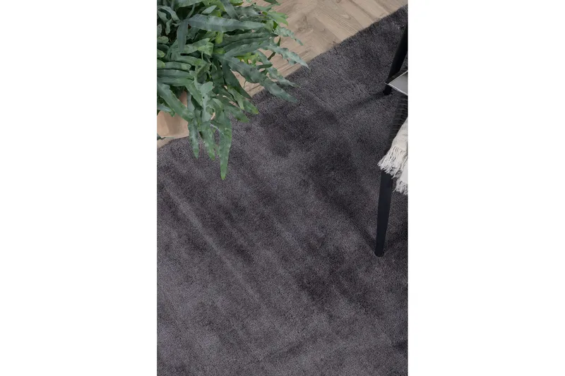 Undra Viskos-look Matta 170x240 - Mörkgrå - Products - Textil & mattor - Matta - Modern matta - Viskosmatta & konstsilkesmatta