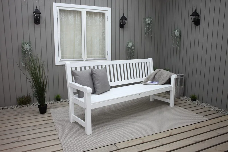 Rimforsa Trädgårdssoffa - Vitlaserad Furu - Products - Utemöbler & utemiljö - Utesoffa - Trädgårdssoffa