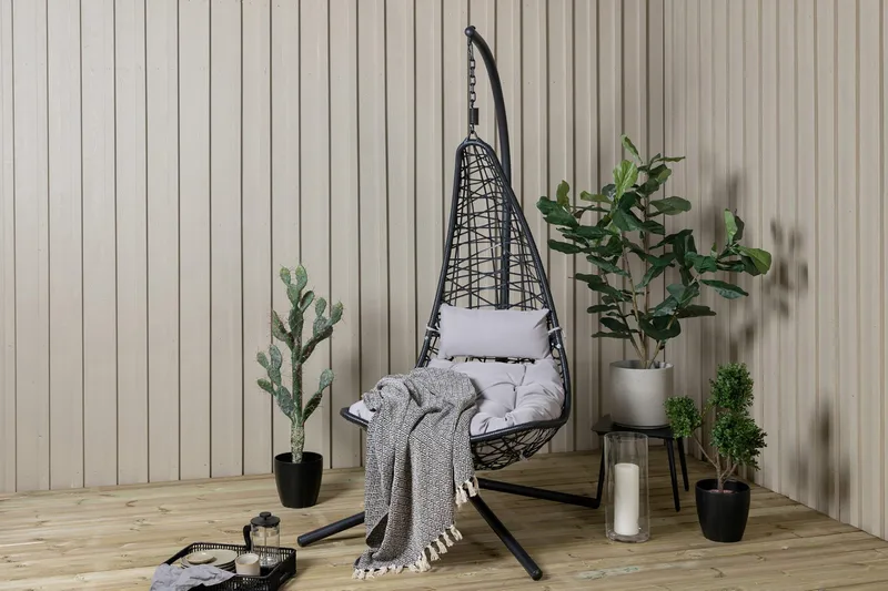 Edinburgh Hängstol Utomhus med Dyna - Svart - Products - Utemöbler & utemiljö - Utestol & trädgårdsstol - Hängfåtölj & hängstol utomhus