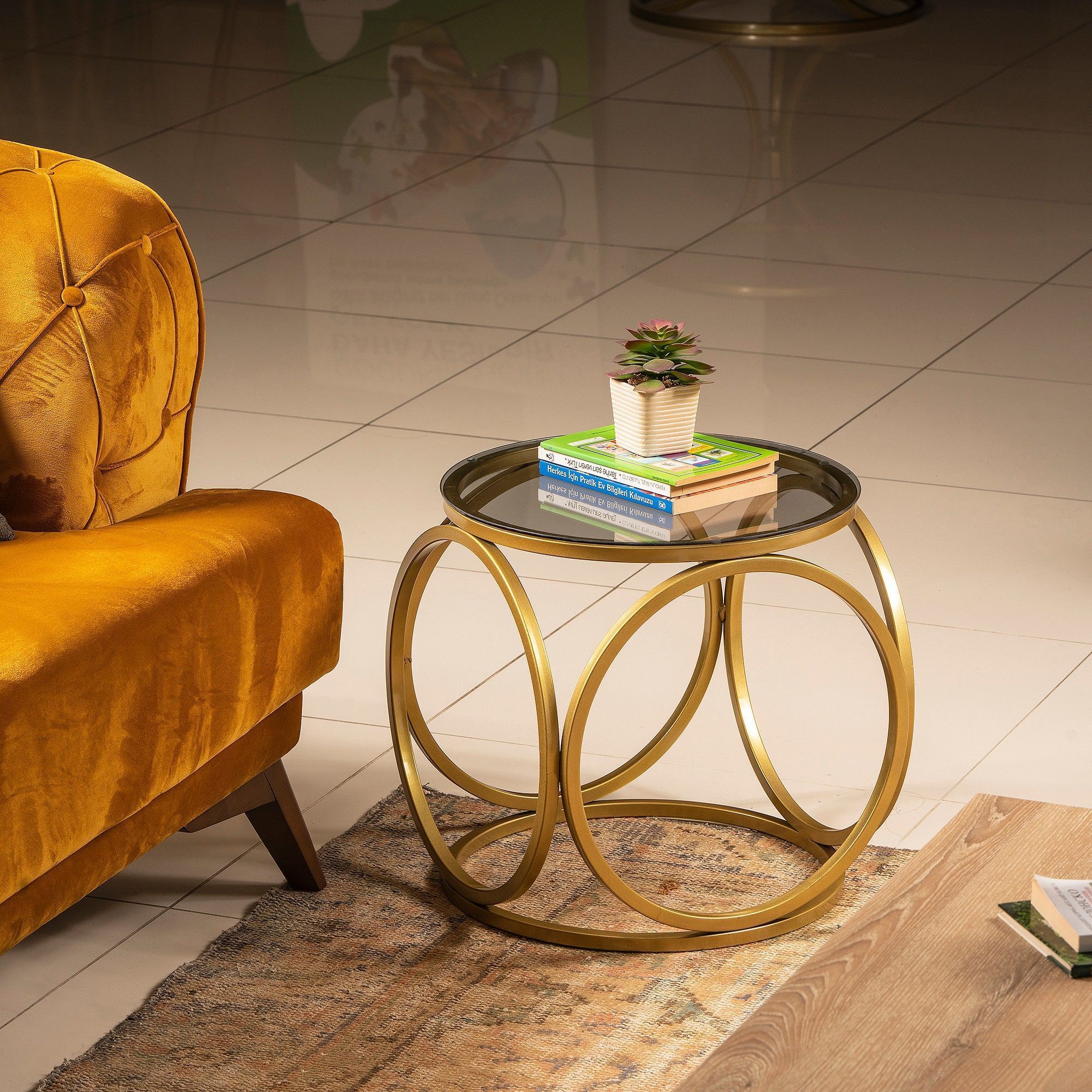 Mimo sidobord 40 x 40,4 cm - Guld