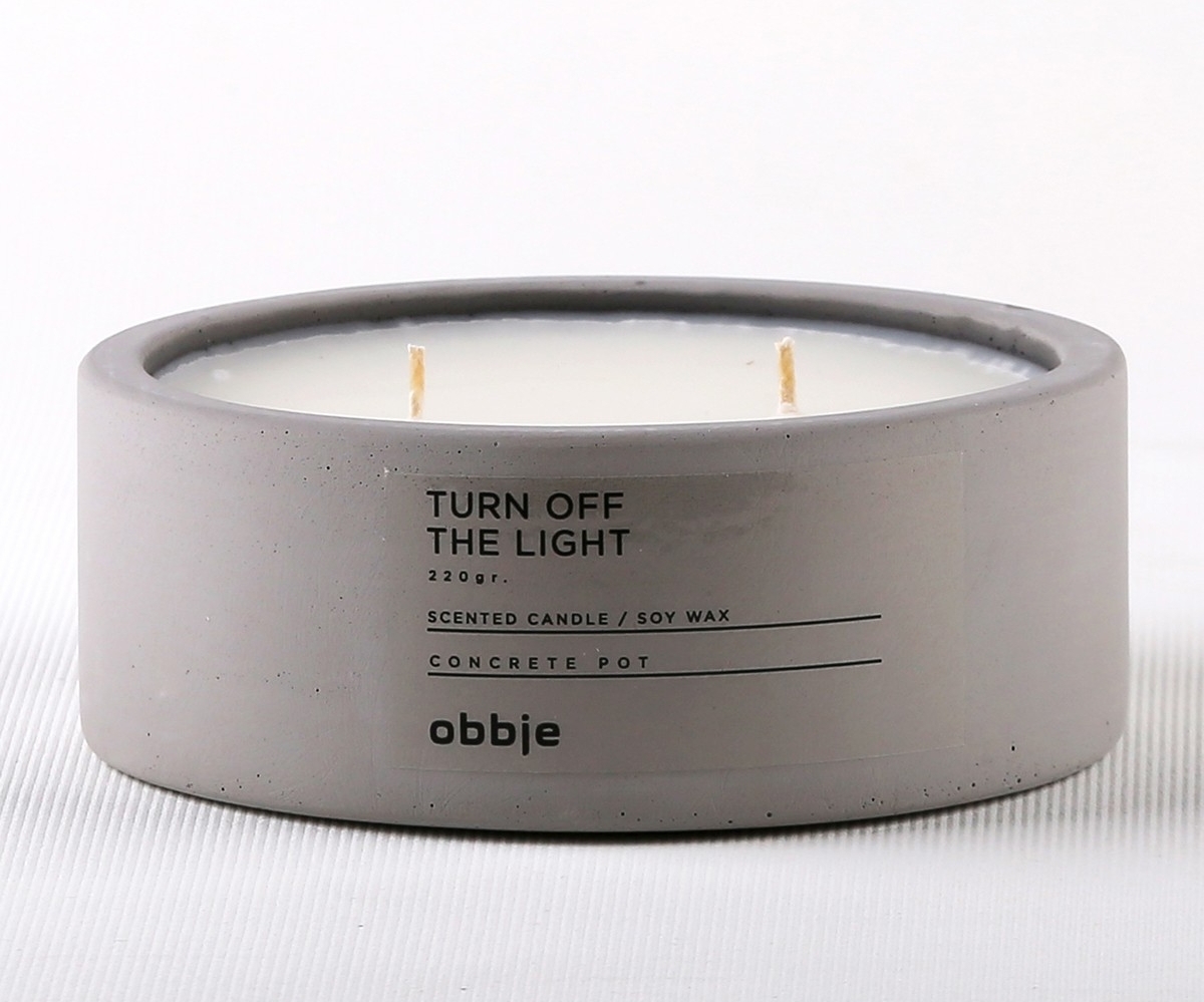 Turn Off The Light geurkaars laag - Grijs