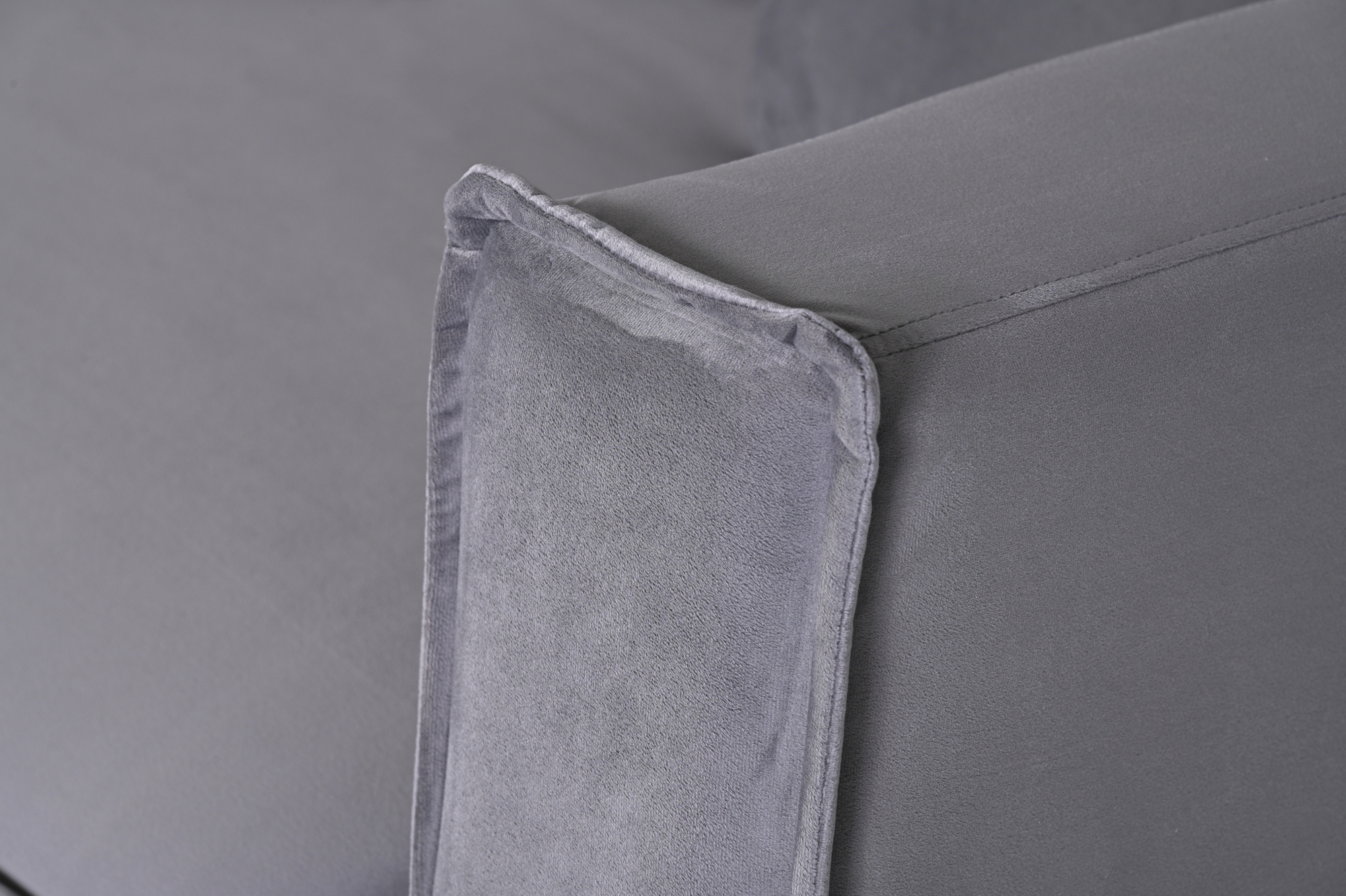 Stor ftlj i mrkgr sammet - 138 cm bred + Flckborttagare fr mbler