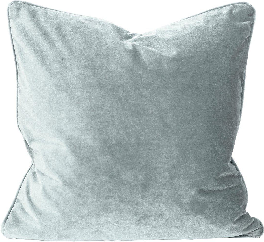 Elise kuddfodral - Isblå sammet Elise kuddfodral - Isblå sammet