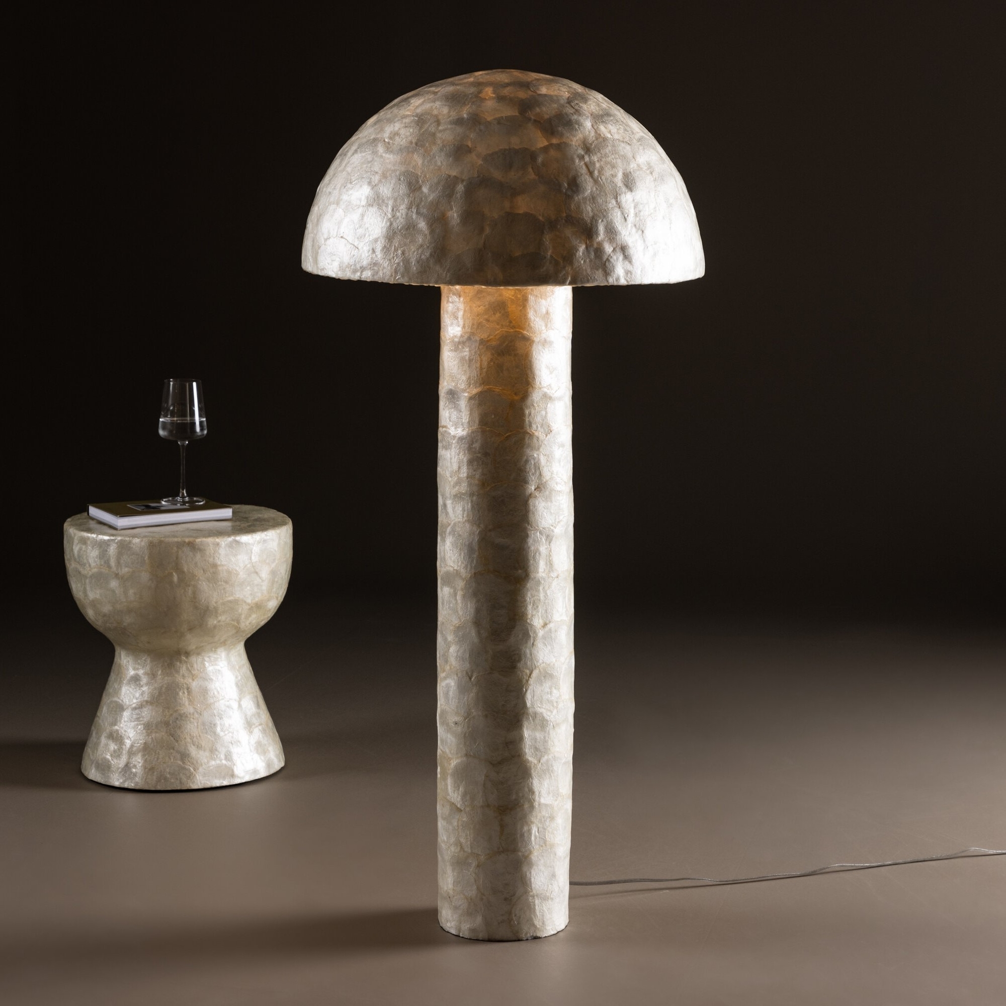 Lindön golvlampa - Ljusgrå Lindön golvlampa - Ljusgrå