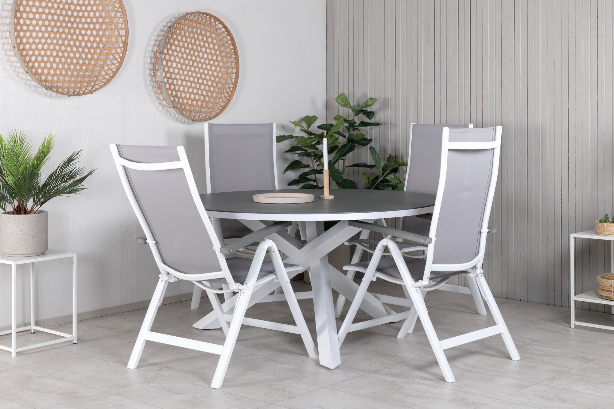 Copacabana utematgrupp med 4 st Albany stolar - Vit/Gr�