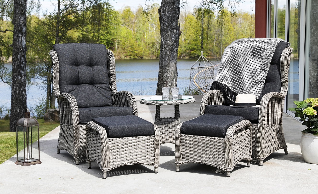 Orleans utem�belset (2 f�t�ljer, 2 fotpallar och bord) - Gr� konstrotting