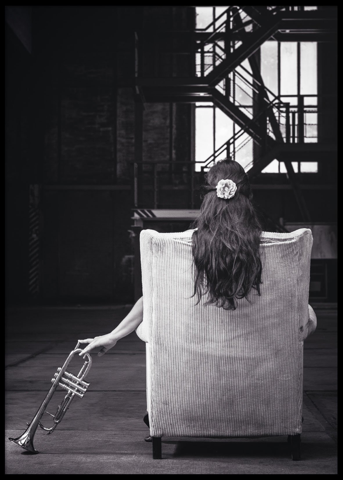 TRUMPET GIRL - Poster 50x70 cm