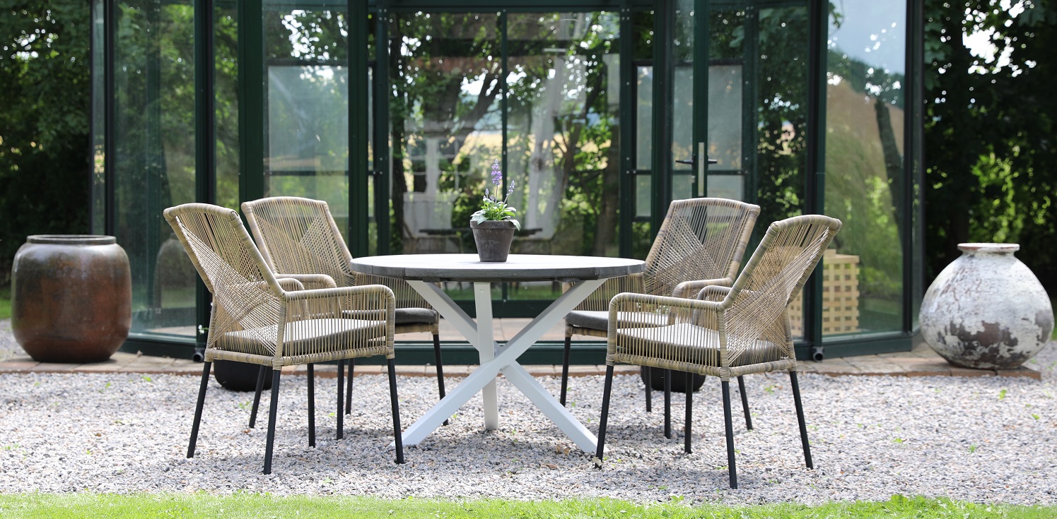 Ystad frame stoel - gedraaid synthetisch rotan/grijs kussen Ystad frame stoel - gedraaid synthetisch rotan/grijs kussen