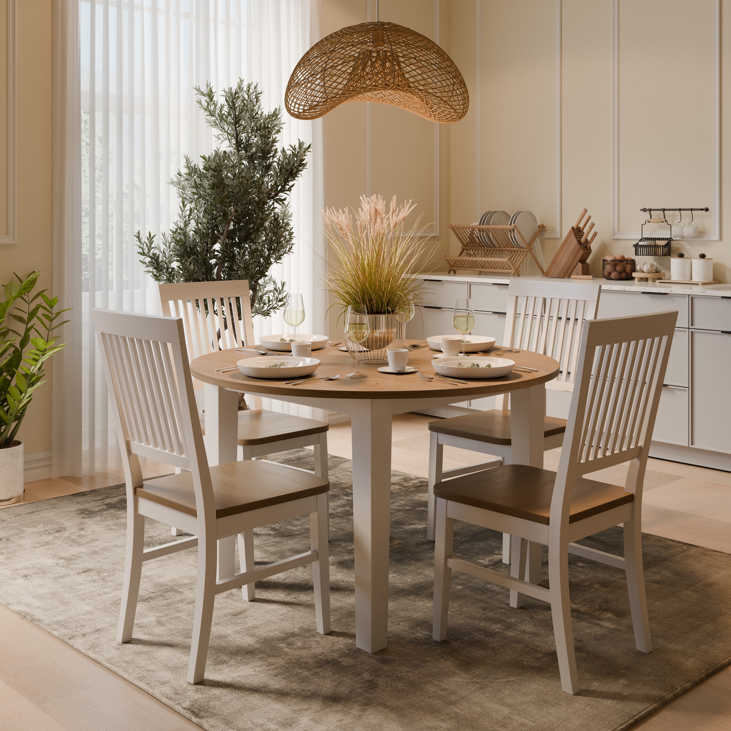 Matgrupp: L�ck� matbord, runt - vit / oljad ek + 4 st Selma stol - vit / oljad ek