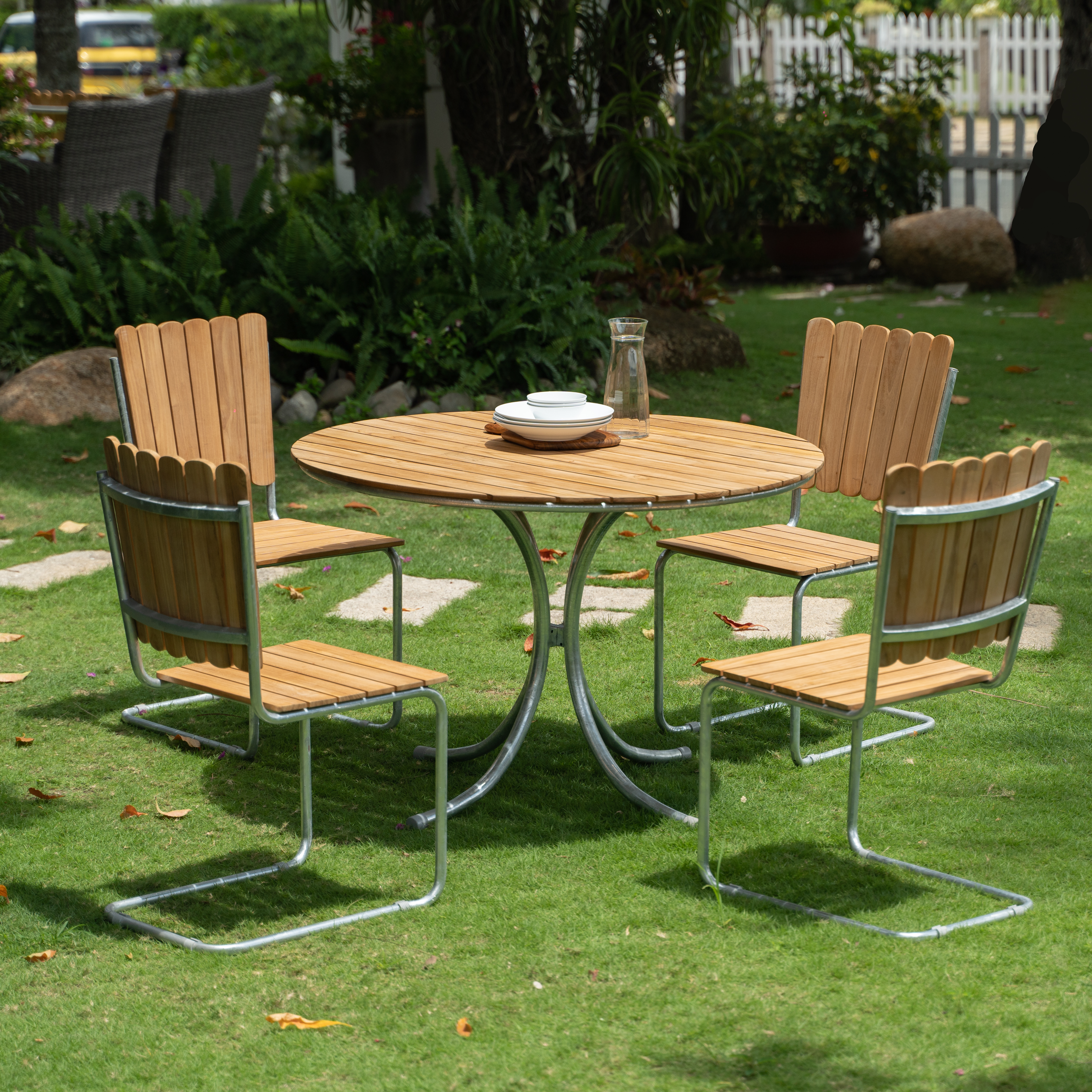 Teakstol med galvat stl, stapelbar - Mllan