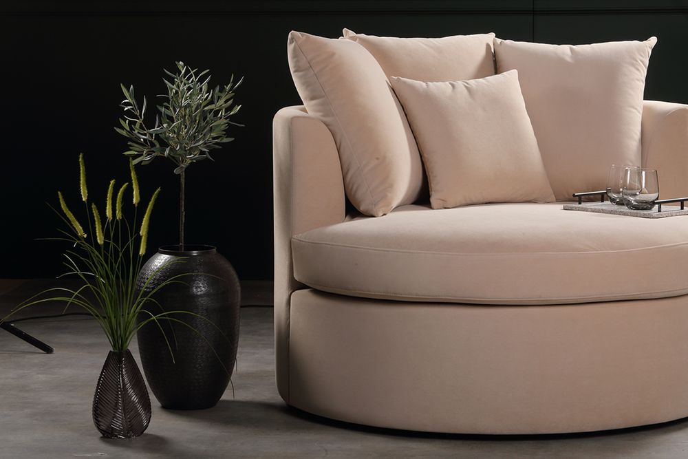 Heidi Loveseat 1,5 sits fåtölj - Valfri färg och tyg Heidi Loveseat 1,5 sits fåtölj - Valfri färg och tyg