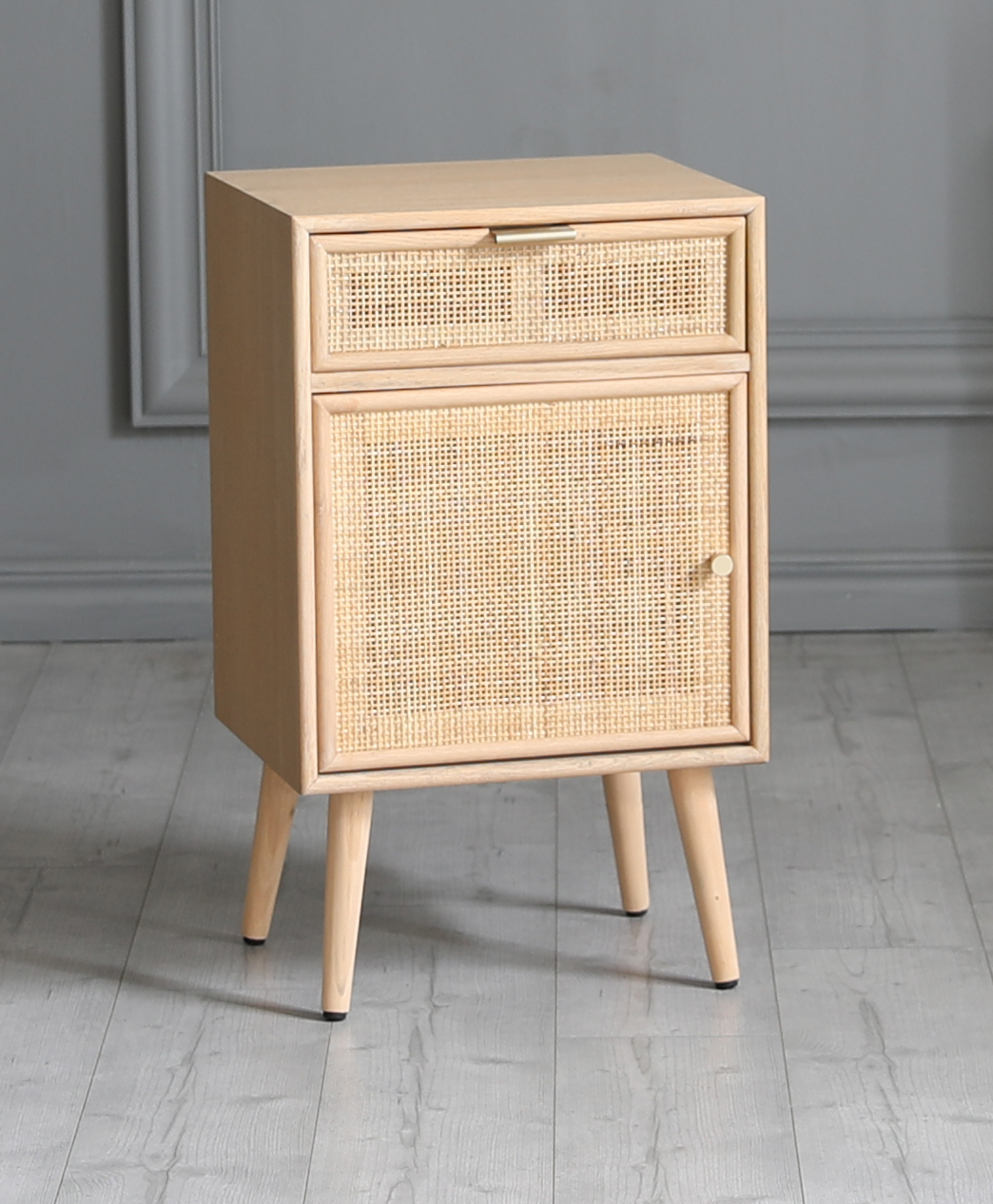 S�ngbord i rotting/ek - Stockholm