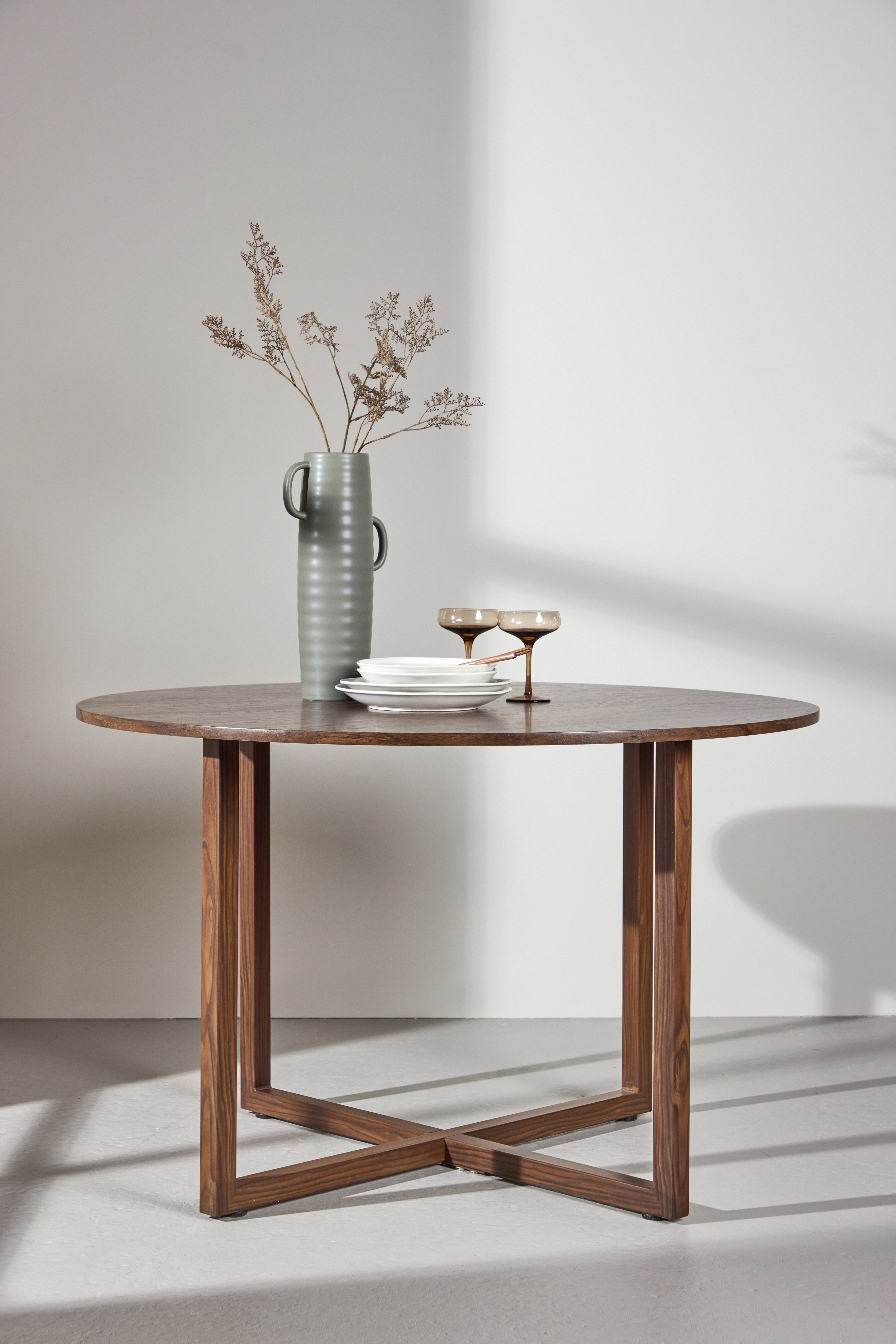 Runt matbord valn�t �120 cm - Durango