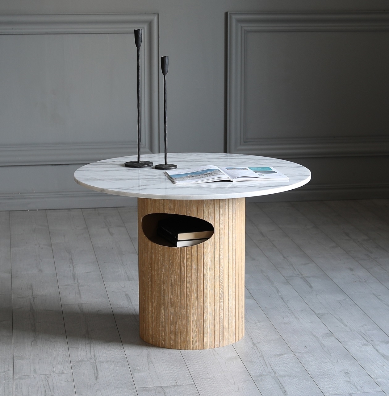 Arto runt soffbord höjd 60 cm - Whitewash / Vit marmor Arto runt soffbord höjd 60 cm - Whitewash / Vit marmor