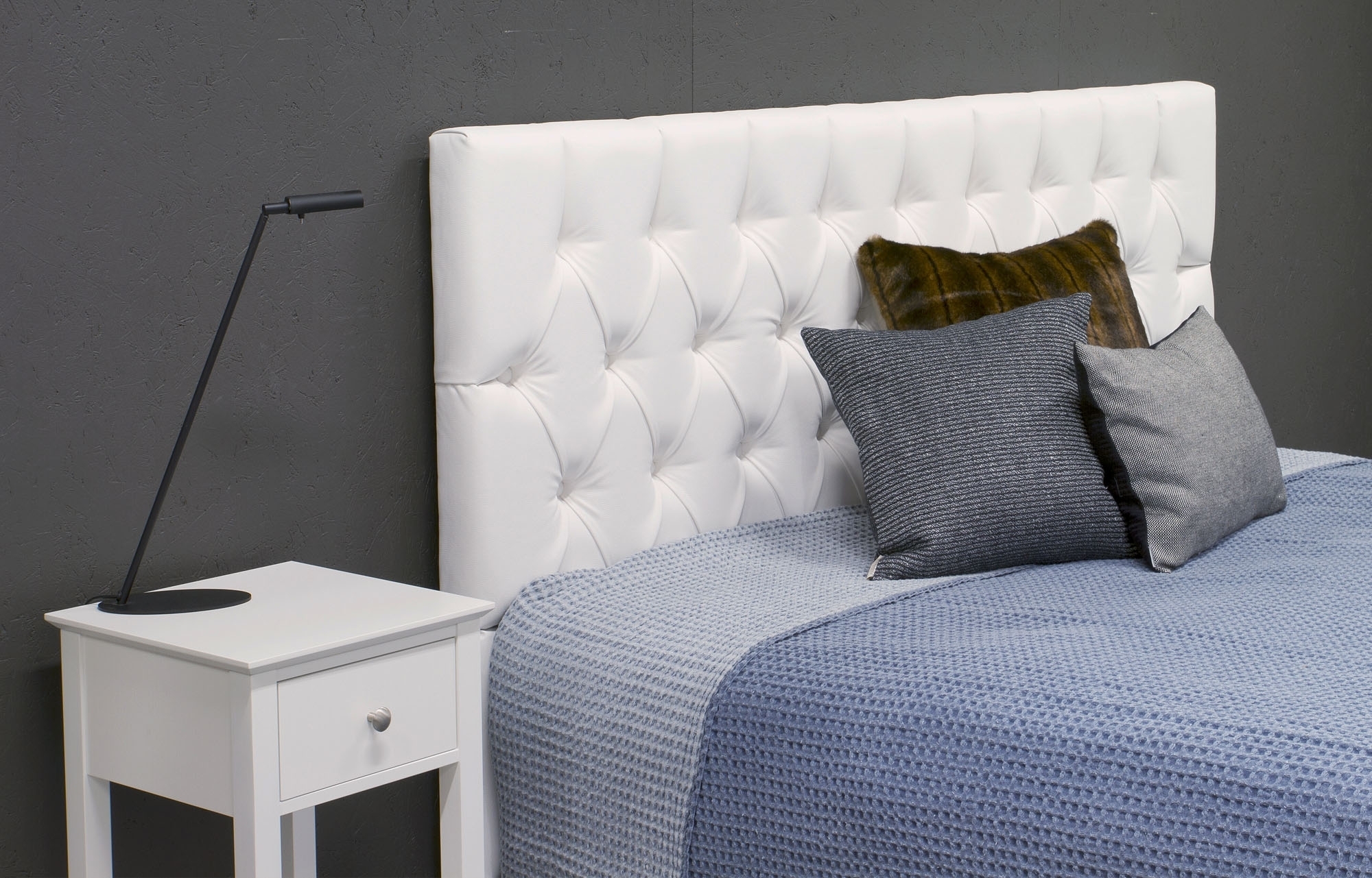 White sänggavel 90 x 125 cm - Vit PU White sänggavel 90 x 125 cm - Vit PU