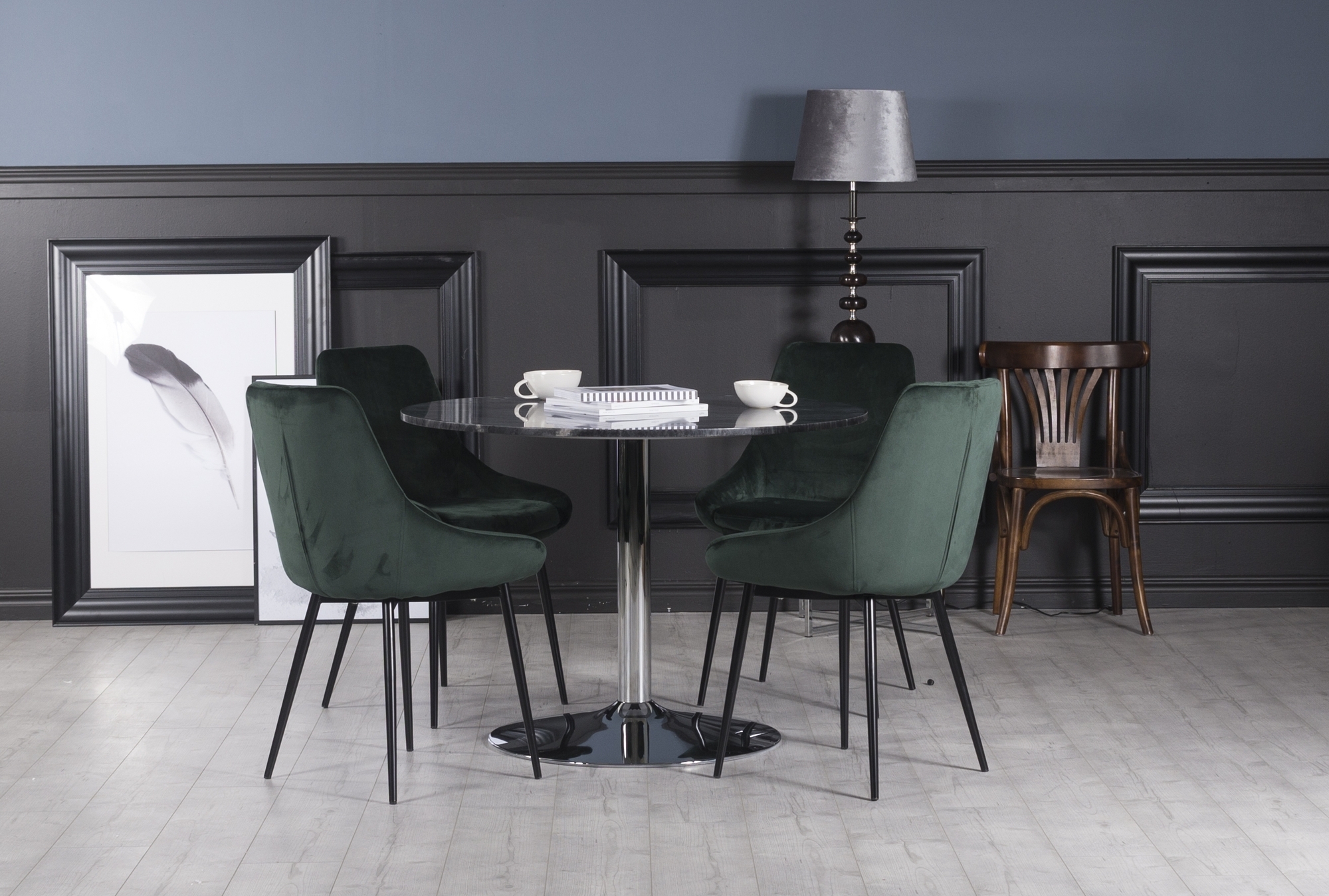 Plaza matgrupp, marmorbord med 4 st Theo sammetsstolar - Gr�n/Gr�/Krom