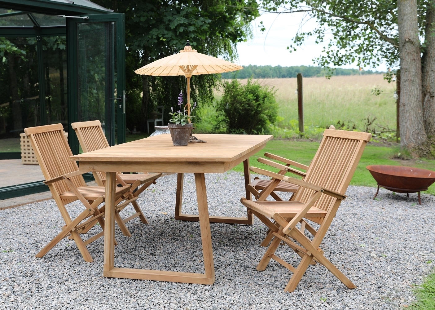 Saltö utematgrupp matbord 180x100 cm med 4 st Saltö karmstolar - Teak Saltö utematgrupp matbord 180x100 cm med 4 st Saltö karmstolar - Teak