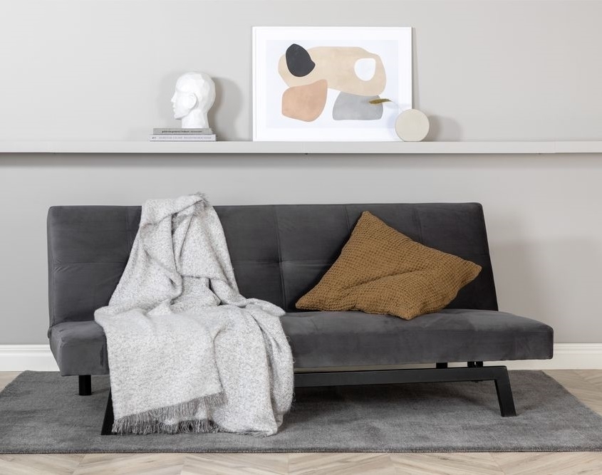 Bäddsoffa i mörkgrå sammet + Bäddsoffa i mörkgrå sammet +