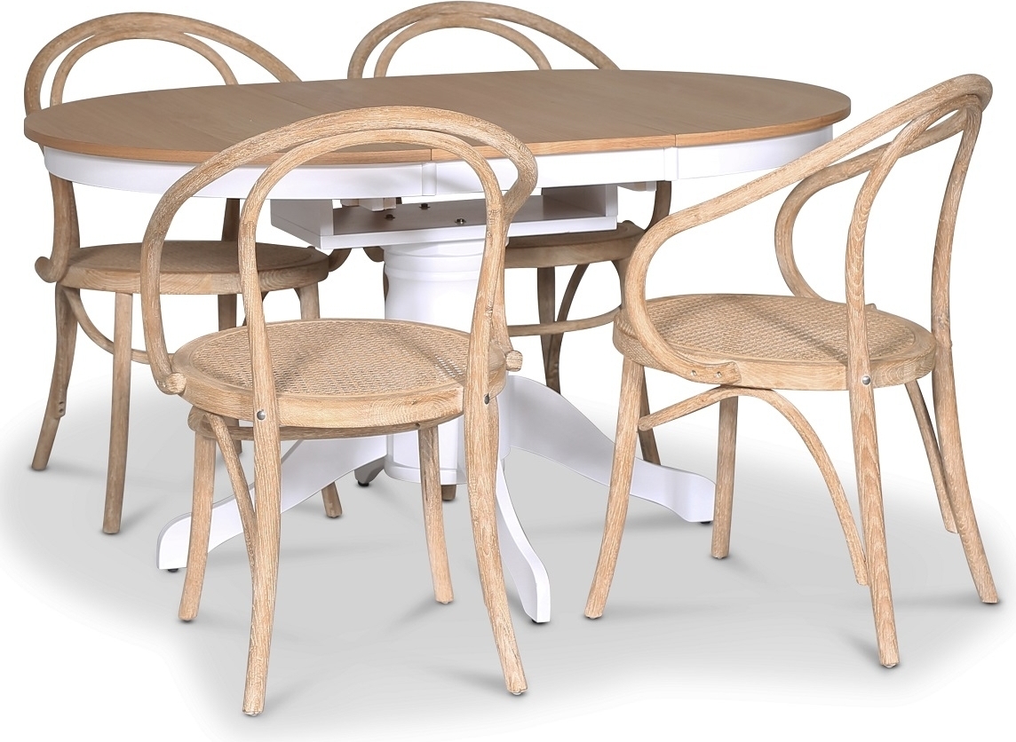 Fitchburg matgrupp; Ovalt matbord 106-141 cm - Vit / Oljad Ek med 4 st Danderyd No.30 karmstolar Whitewash