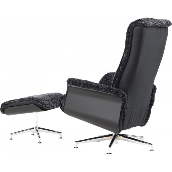 Ulla fåtölj med fotpall i fårskinn - Mörkgrå / Svartbets / Krom + Fläckborttagare för möbler Ulla fåtölj med fotpall i fårskinn - Mörkgrå / Svartbets / Krom + Fläckborttagare för möbler