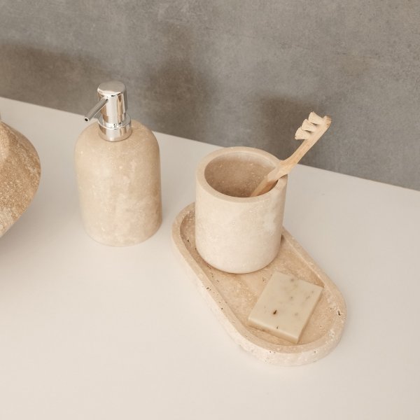 Badrumsset i beige Travertinmarmor med 3 delar