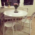 Den perfekta stolen med nätt design och stilfull karaktär. Dessutom superbra pris. Malexia stol - Transparent/Vit