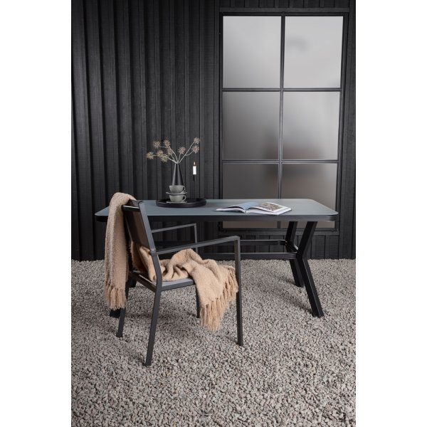 Virya matbord 160 x 90 cm - Svart Virya matbord 160 x 90 cm - Svart