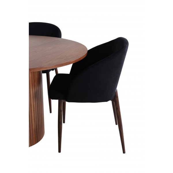 Bianca Matgrupp runt valnöt matbord med 4 st Arch svart stolar Bianca Matgrupp runt valnöt matbord med 4 st Arch svart stolar