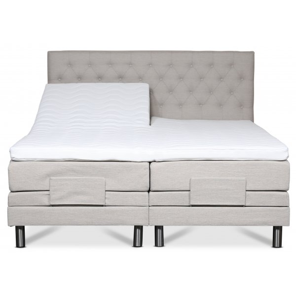 Ställbar dubbelsäng 180x200 cm 7-zons beige med gavel + Möbeltassar Ställbar dubbelsäng 180x200 cm 7-zons beige med gavel + Möbeltassar