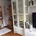 Fint med belysning inne i skåpet! Hälsn.Lena Det heter Vienna. Vienna vitrinskåp - Vit