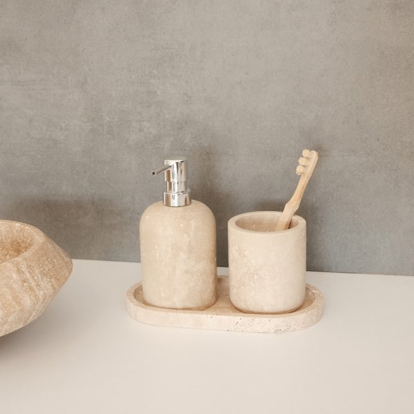 Badrumsset i beige Travertinmarmor med 3 delar