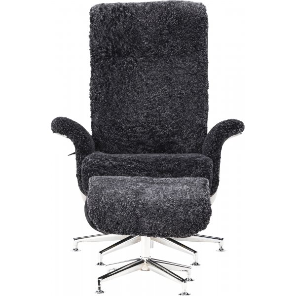 Ulla fåtölj med fotpall i fårskinn - Mörkgrå / Svartbets / Krom + Fläckborttagare för möbler Ulla fåtölj med fotpall i fårskinn - Mörkgrå / Svartbets / Krom + Fläckborttagare för möbler