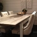 Rejäl, vacker och tuff på samma gång. Fint hantverk, känns arbetad. Passar bra till vårt bord. Jag är helnöjd! Tuva europa version II - beige