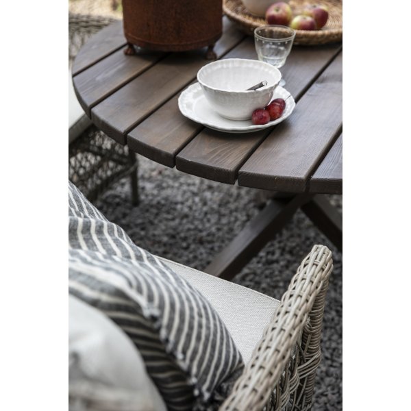 Utegrupp Provence: Scottsdale runt brunt matbord �112 cm inklusive 4 st Provence karmstolar i natruf�rgad konstrotting