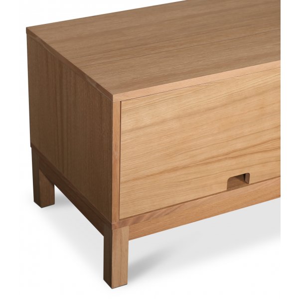 Alvaret TV-bänk 188 cm - Oljad ek Alvaret TV-bänk 188 cm - Oljad ek