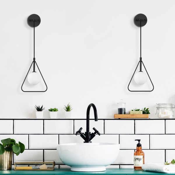 Geometri vägglampa 11130 - Svart/vit Geometri vägglampa 11130 - Svart/vit