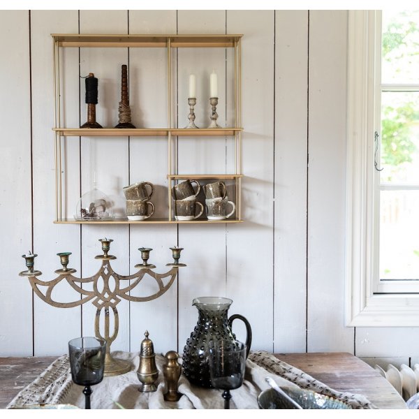 Elliot hylla i plåt H60 cm - Mässing Elliot hylla i plåt H60 cm - Mässing