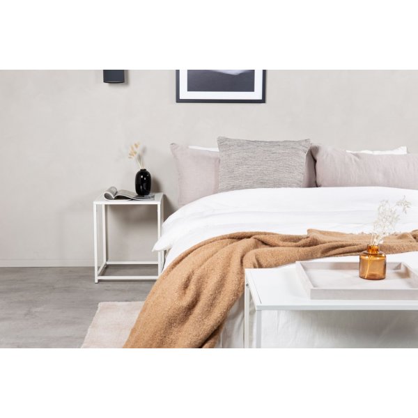 Träne sidobord 38 x 37 cm - Vit Träne sidobord 38 x 37 cm - Vit