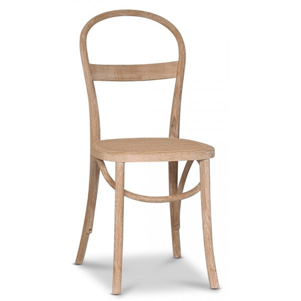 Fårö matgrupp; Ovalt matbord 160-210 cm - Vit / Oljad Ek med 6 st Danderyd No.16 matstolar Whitewash Fårö matgrupp; Ovalt matbord 160-210 cm - Vit / Oljad Ek med 6 st Danderyd No.16 matstolar Whitewash