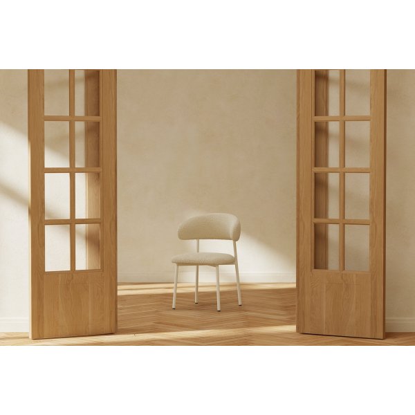 Matstol Lillholmen i beige bouclé Matstol Lillholmen i beige bouclé