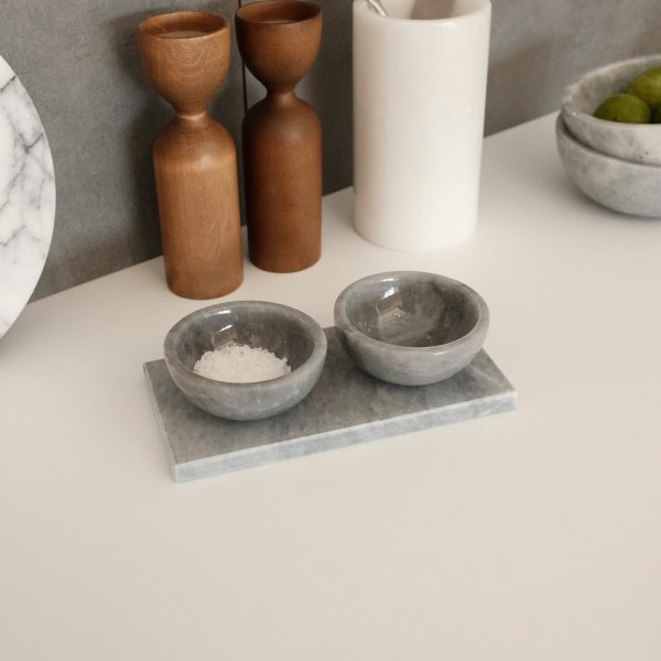 Skålar ocg bricka i grå marmor från Verona - 3 delar Skålar ocg bricka i grå marmor från Verona - 3 delar