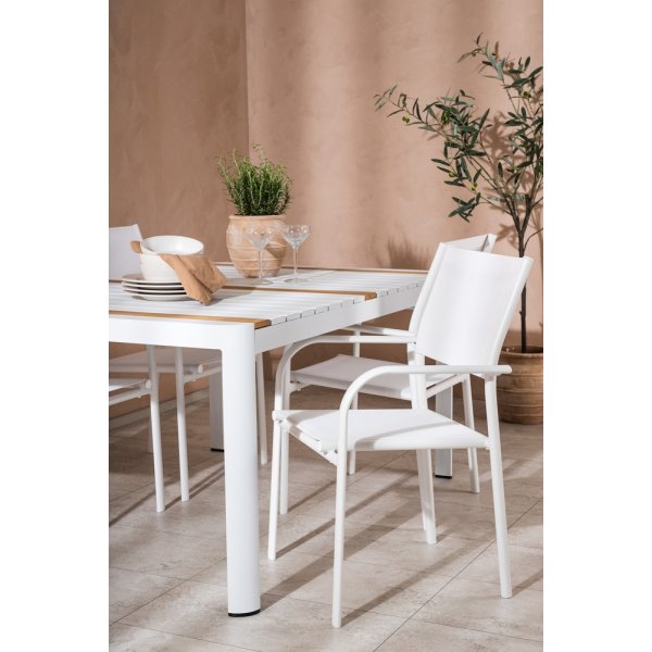 Togo utematgrupp med 4 st Santorini stolar - Teak/Vit Togo utematgrupp med 4 st Santorini stolar - Teak/Vit