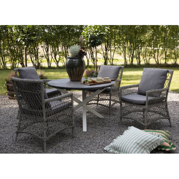 Utegrupp Provence: Scottsdale runt grå/vit matbord Ø112 cm inklusive 4 st Provence karmstolar i grå konstrotting Utegrupp Provence: Scottsdale runt grå/vit matbord Ø112 cm inklusive 4 st Provence karmstolar i grå konstrotting