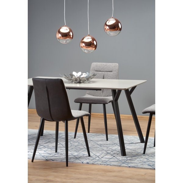 Table à manger Valarauk 140 cm - Gris clair/noir Table à manger Valarauk 140 cm - Gris clair/noir